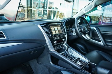 https://vehicle-cdn.autoleague.cloud/28170_118470_16.jpg