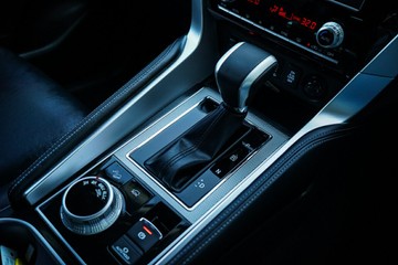 https://vehicle-cdn.autoleague.cloud/28170_118470_23.jpg