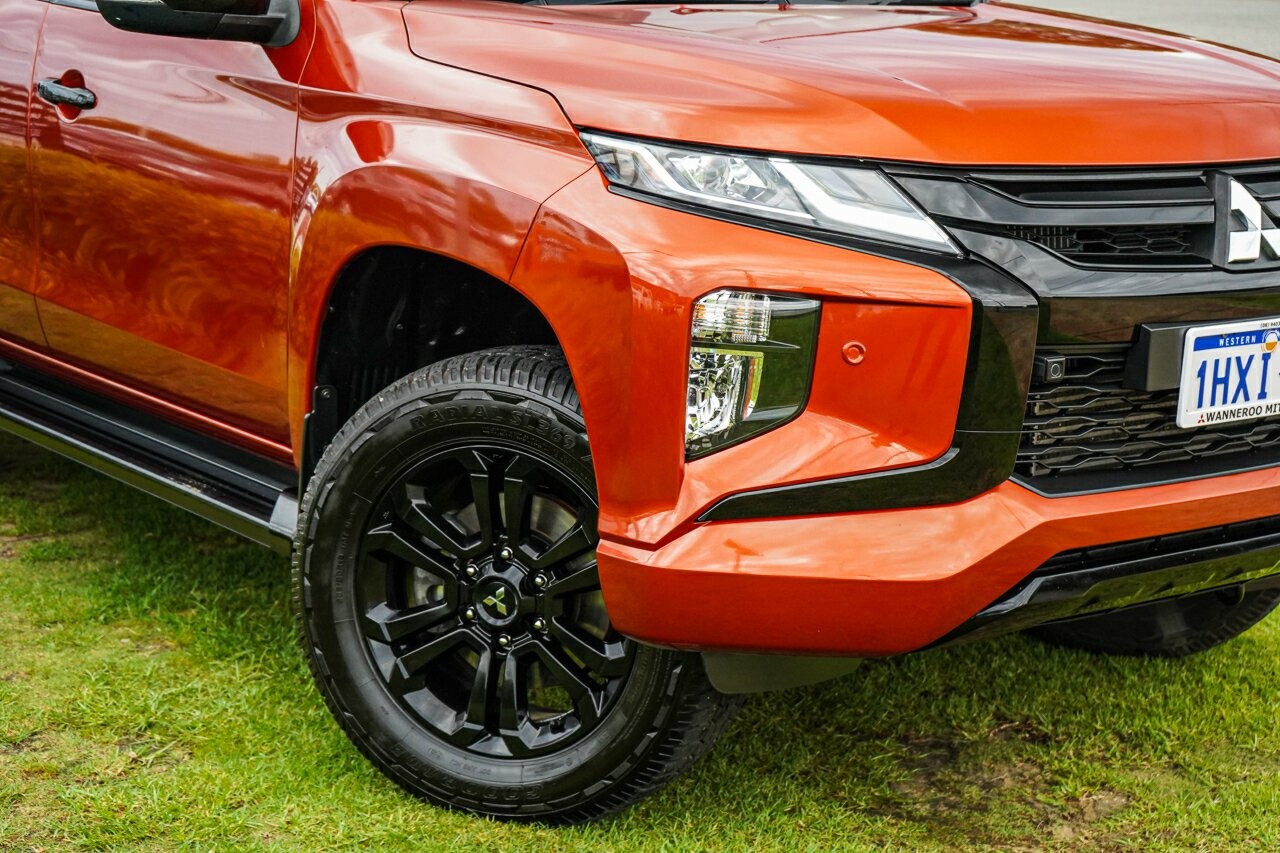 Mitsubishi Triton image 2