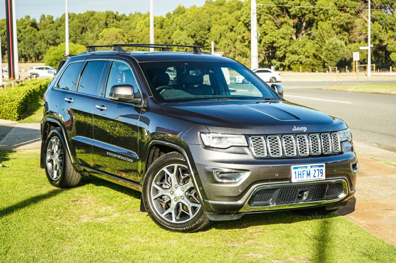 Jeep Grand Cherokee image 1