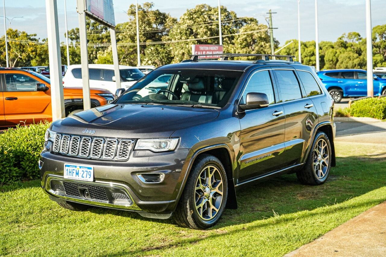 Jeep Grand Cherokee image 3