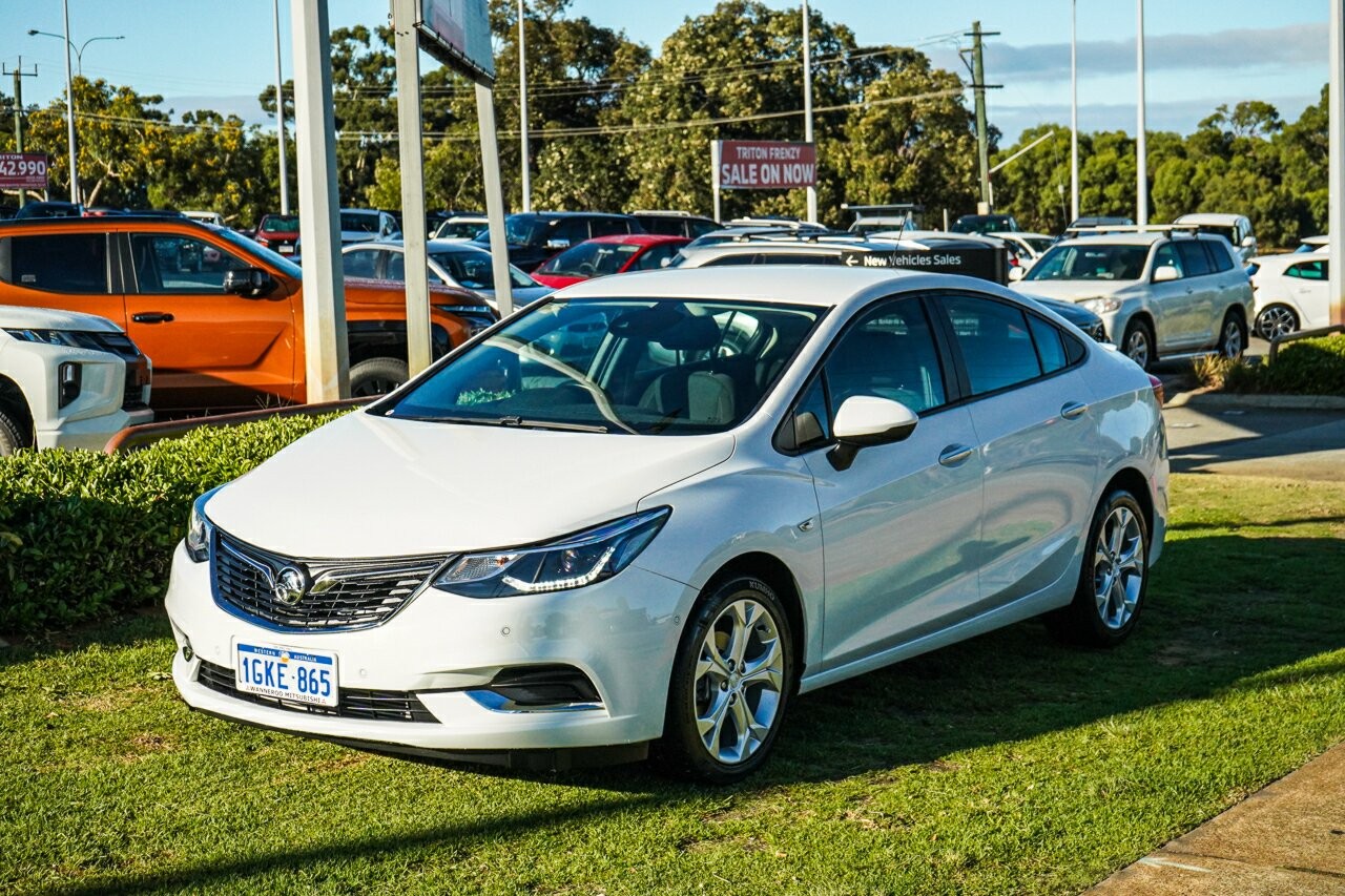 Holden Astra image 1