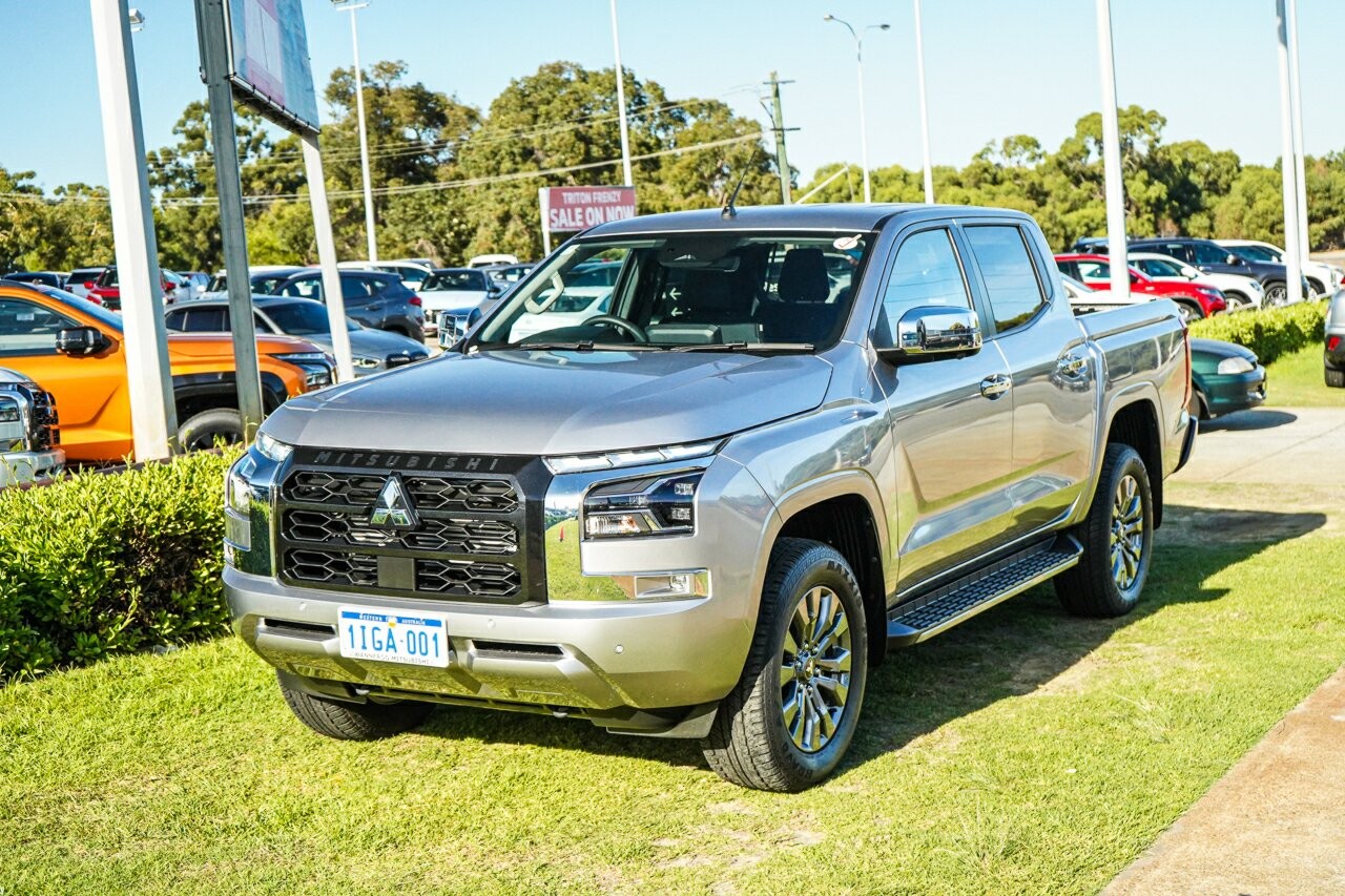 Mitsubishi Triton image 3