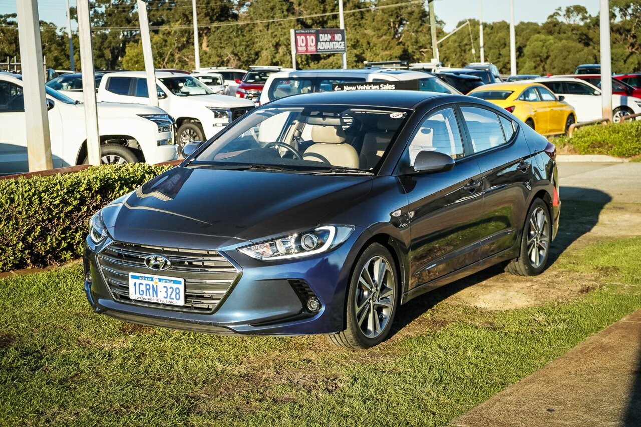 Hyundai Elantra image 4