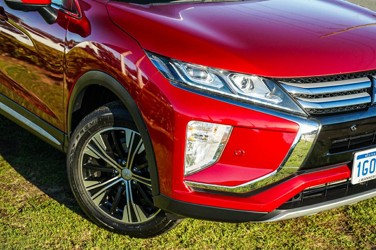 Mitsubishi Eclipse Cross image 2