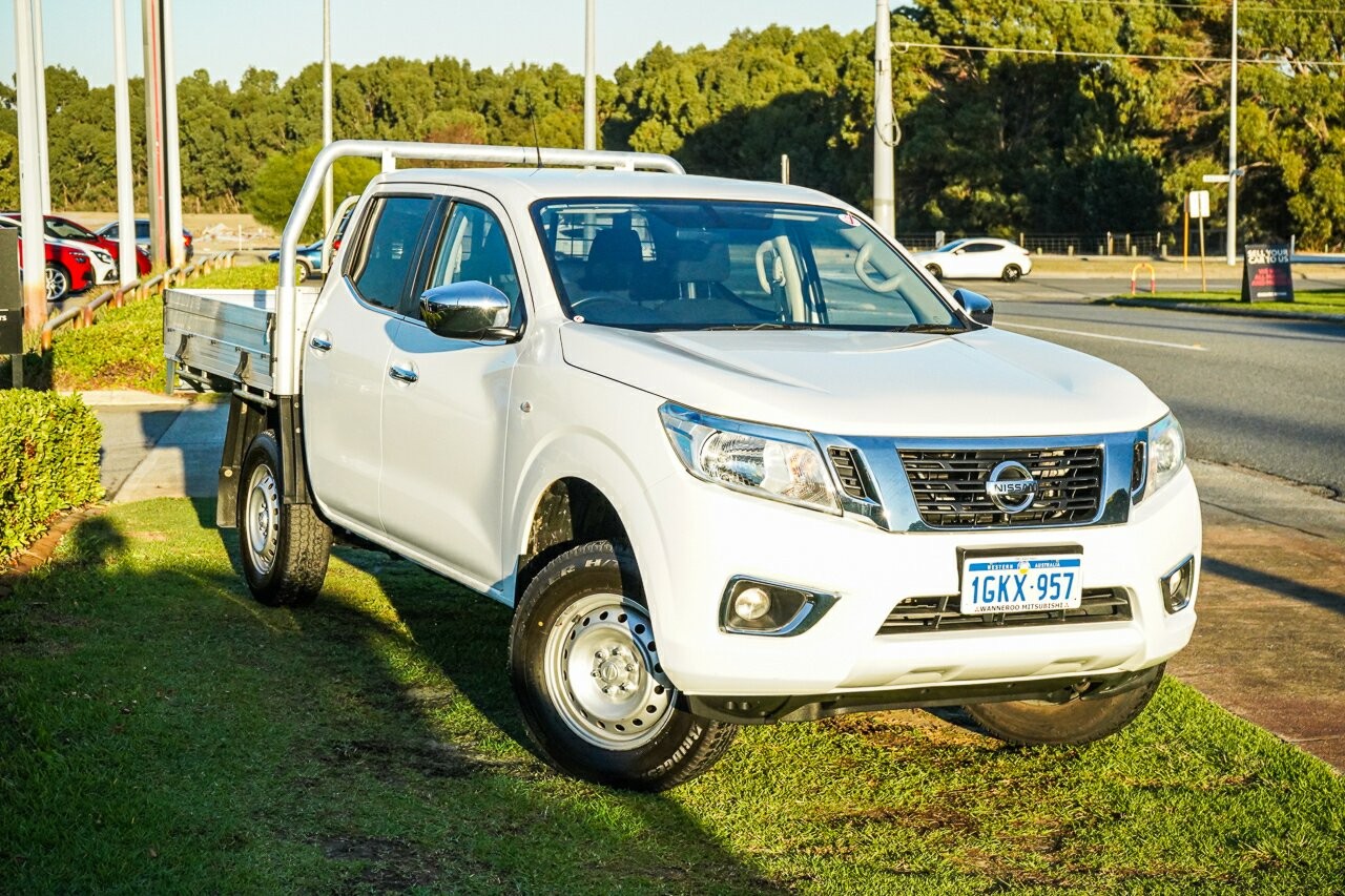 Nissan Navara image 1