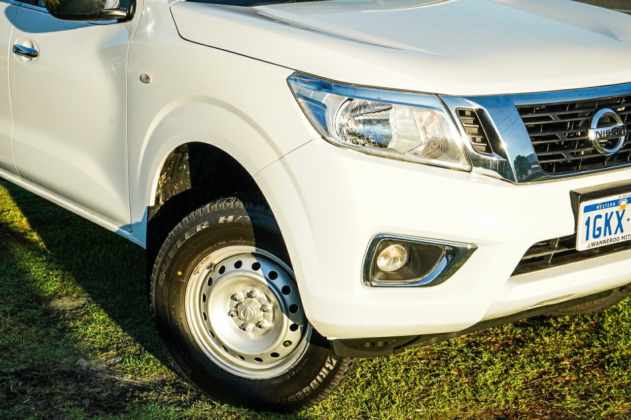 Nissan Navara image 2