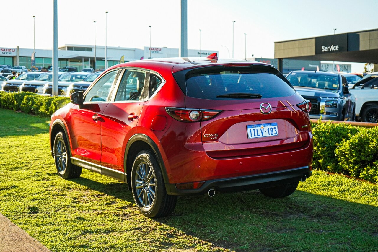 Mazda Cx-5 image 2