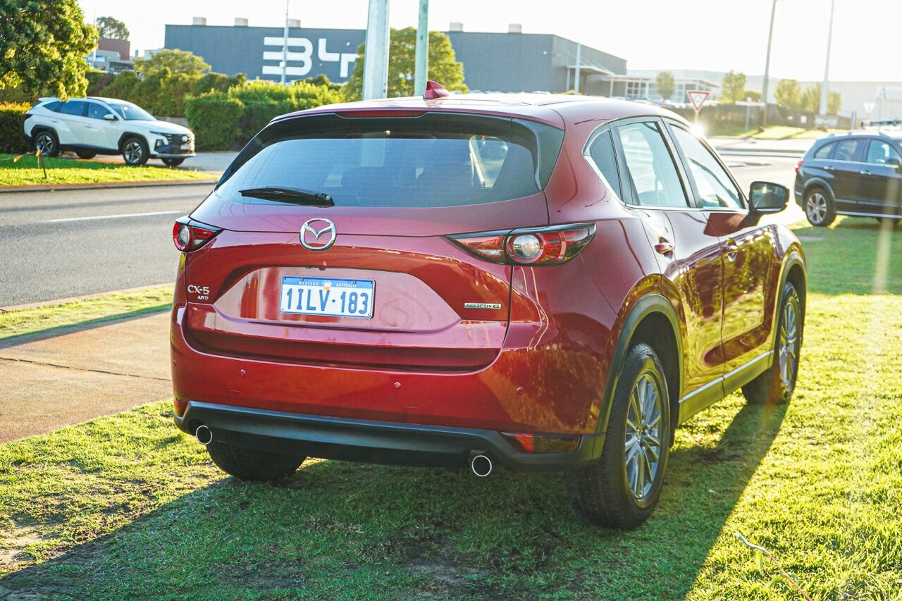 Mazda Cx-5 image 4