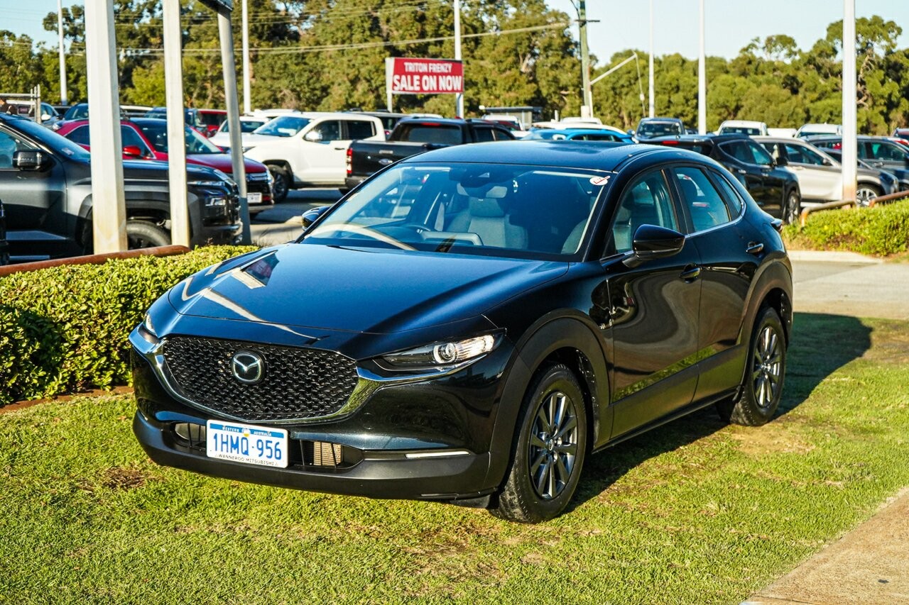 Mazda Cx-30 image 4