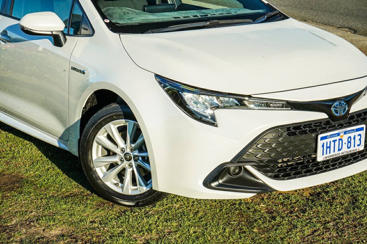 Toyota Corolla image 2