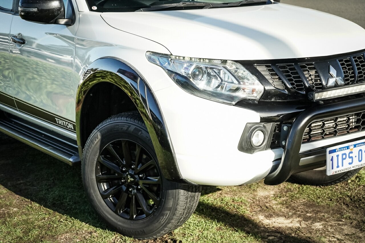 Mitsubishi Triton image 2