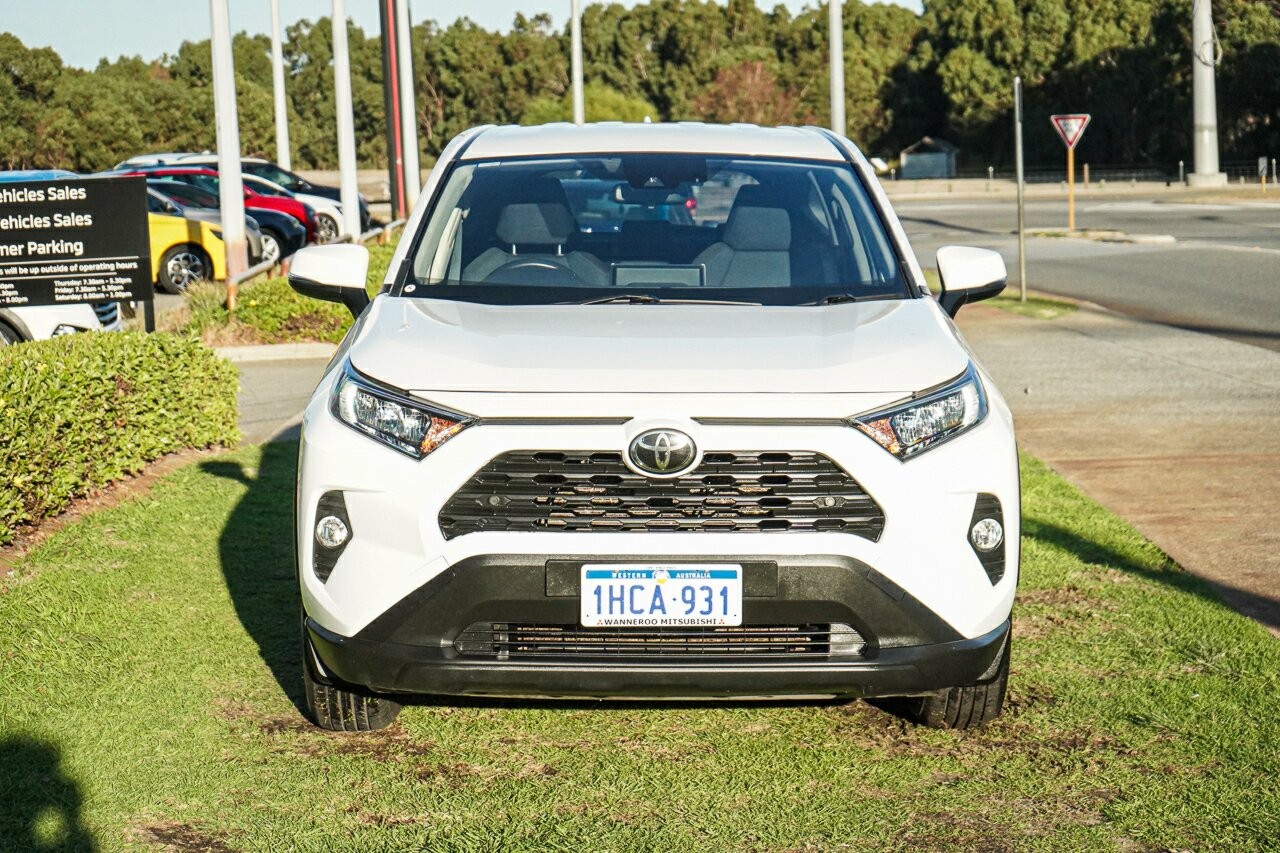 Toyota Rav4 image 3