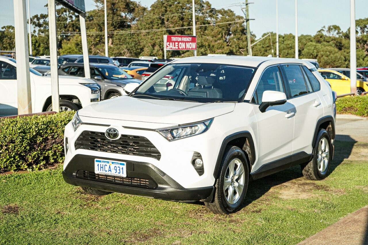 Toyota Rav4 image 4