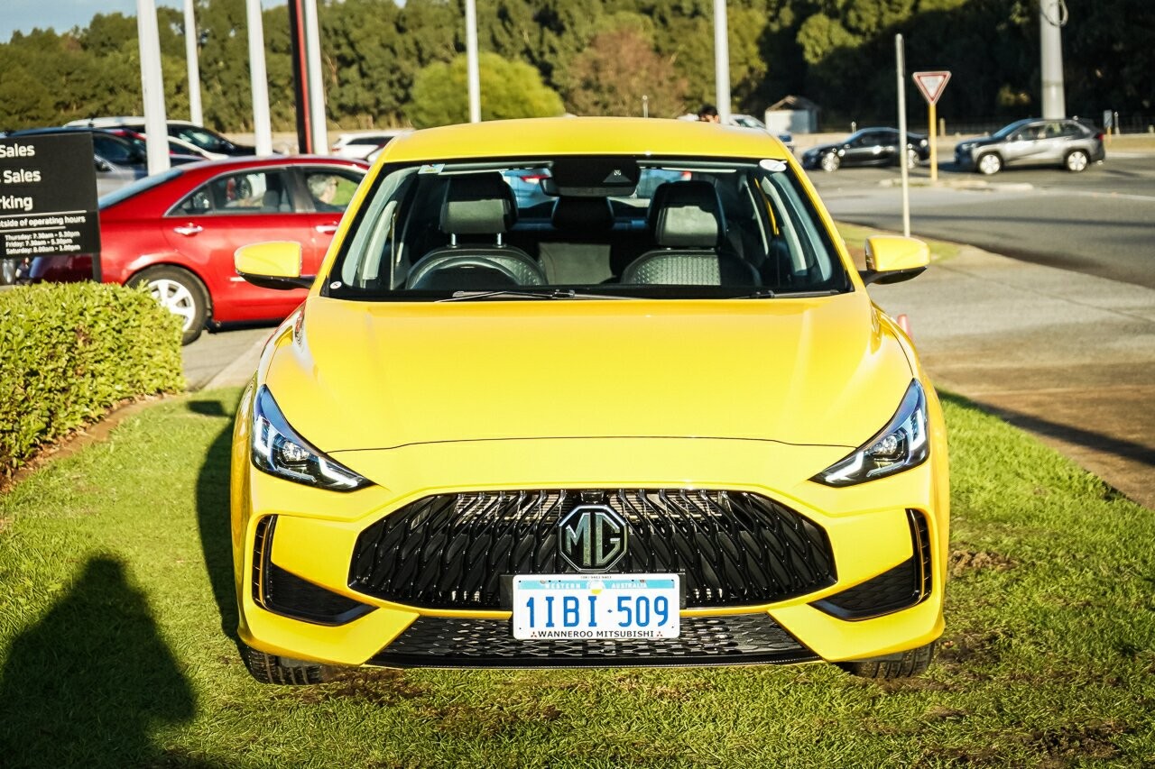 MG Mg5 image 3