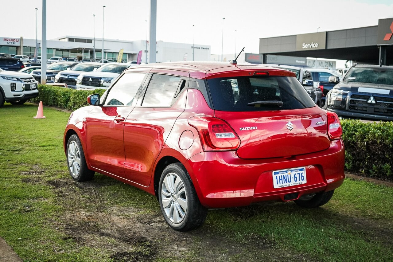Suzuki Swift image 4