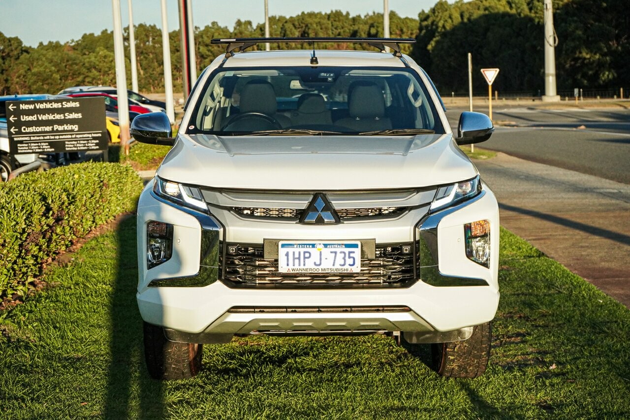 Mitsubishi Triton image 3