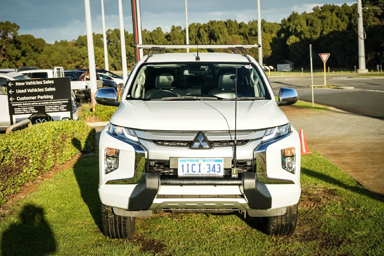 Mitsubishi Triton image 3
