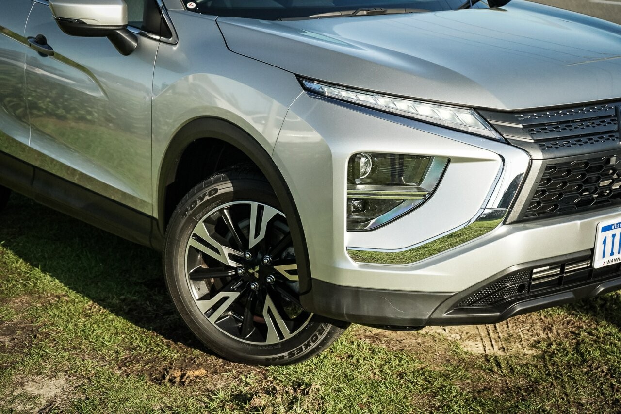 Mitsubishi Eclipse Cross image 2