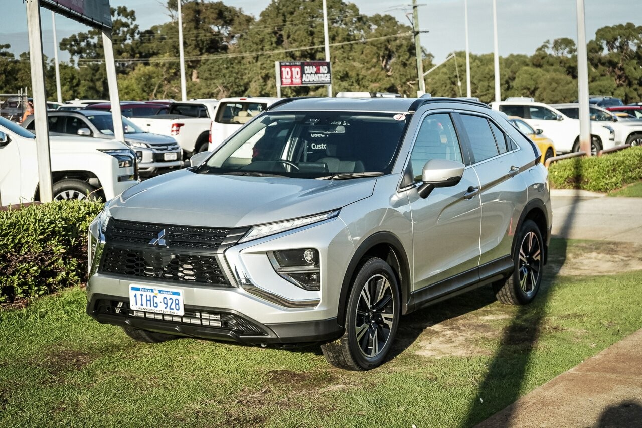 Mitsubishi Eclipse Cross image 4