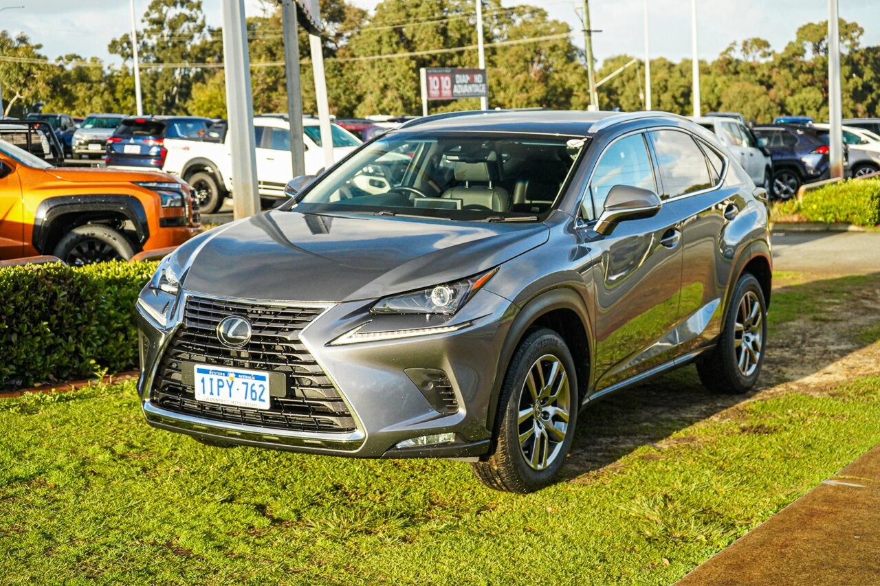 Lexus Nx image 2