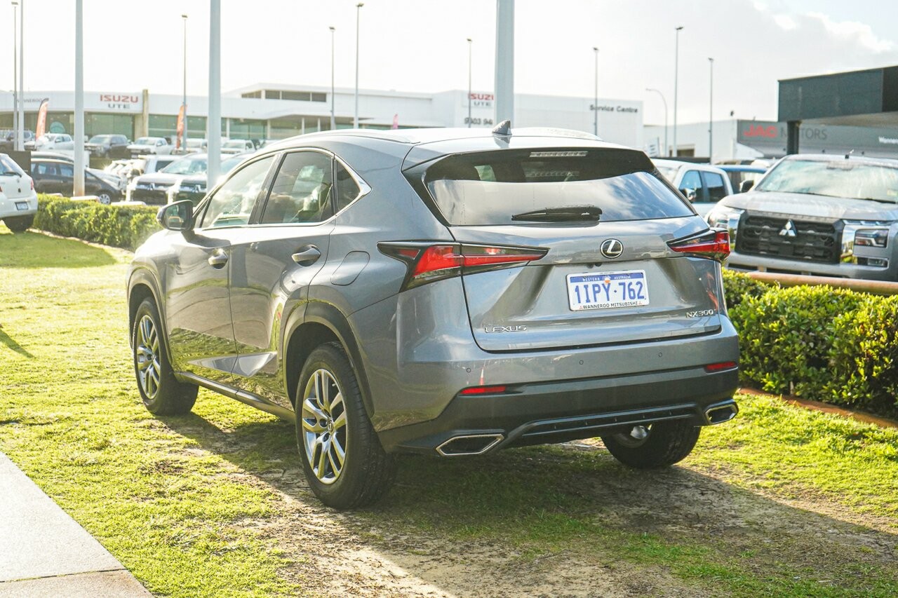 Lexus Nx image 3