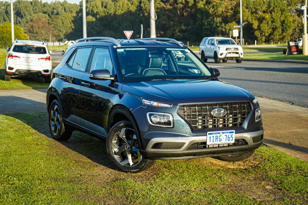 Hyundai Venue image 1