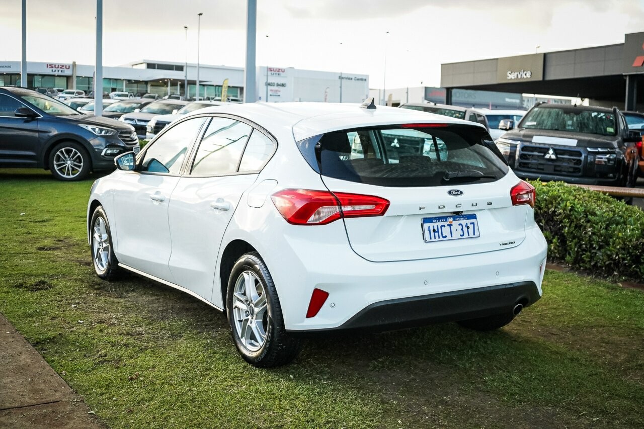 Ford Focus image 4