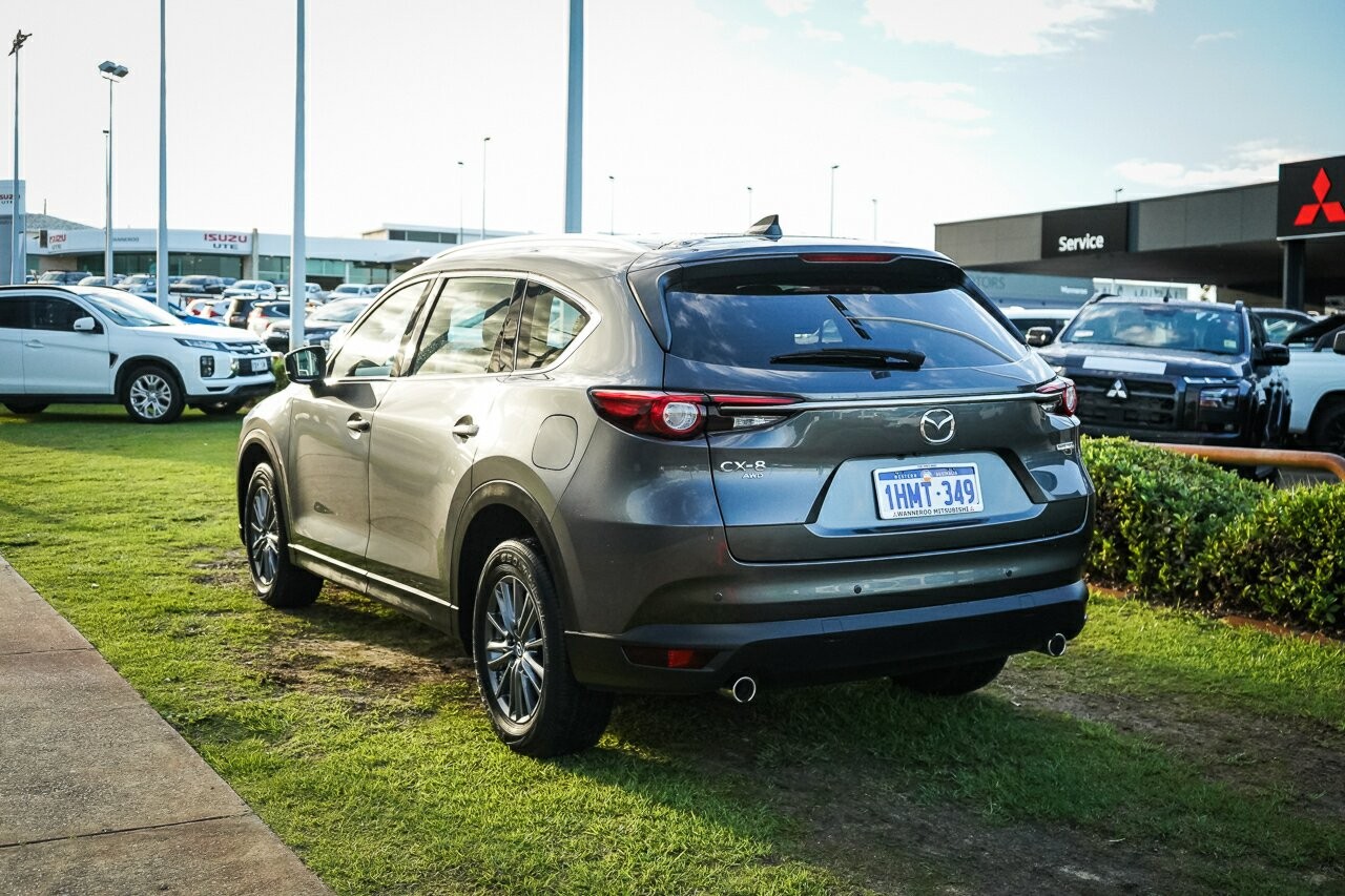 Mazda Cx-8 image 3