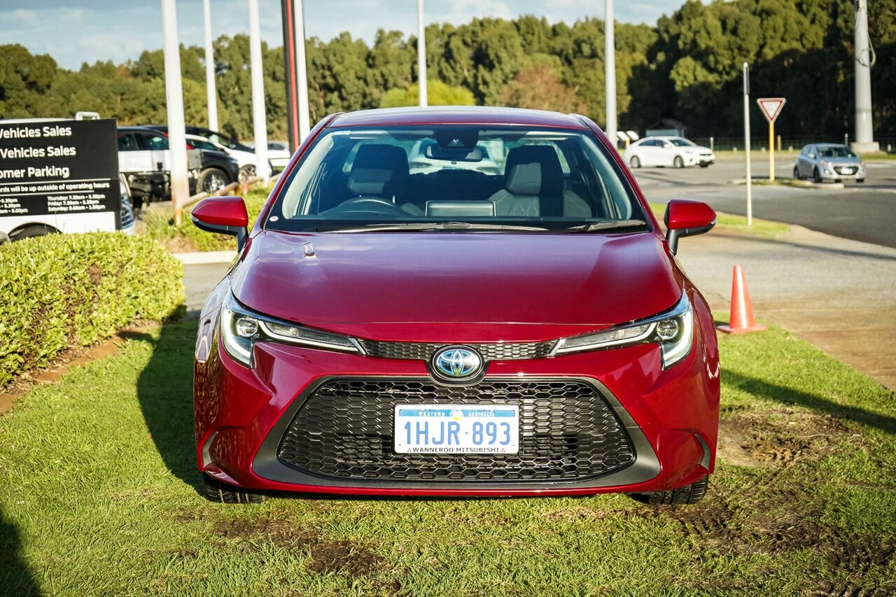 Toyota Corolla image 2