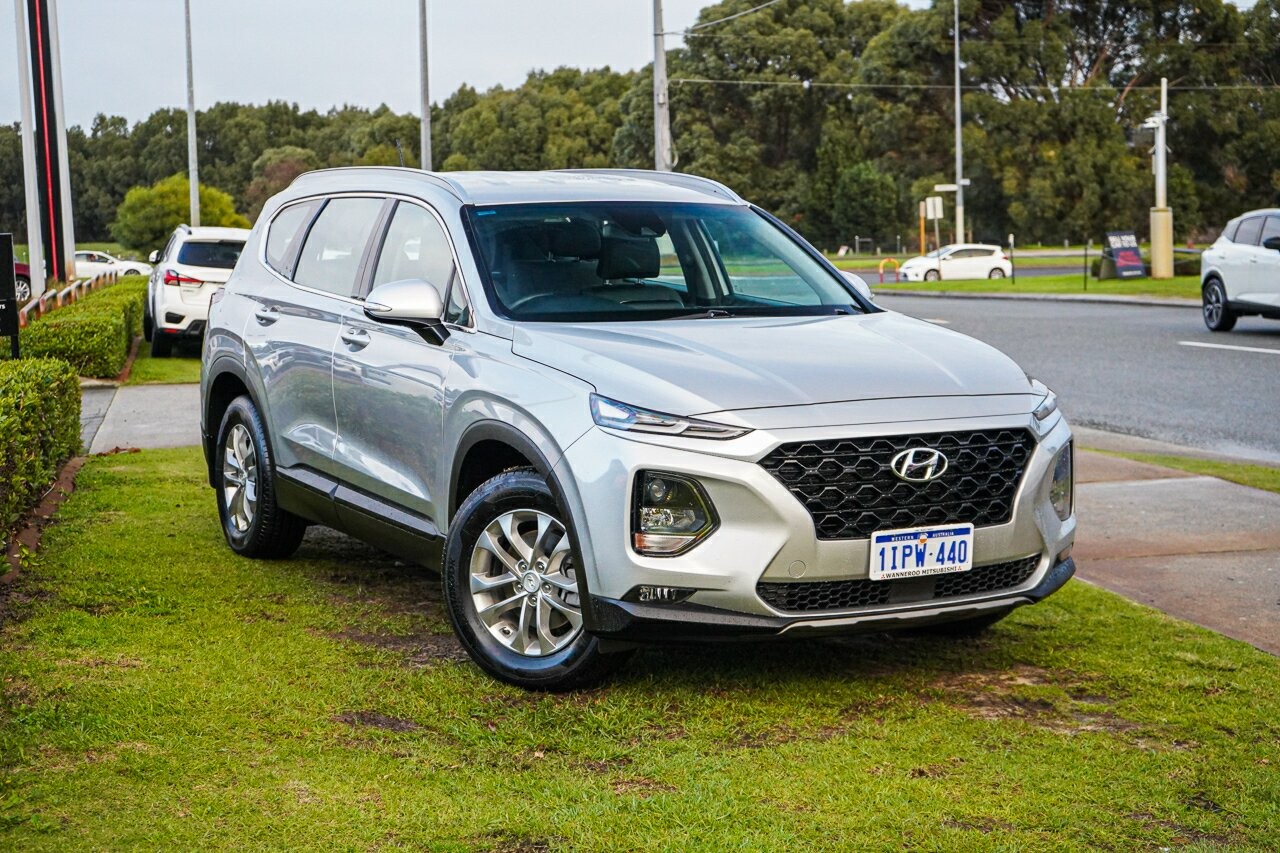 Hyundai Santa Fe image 1