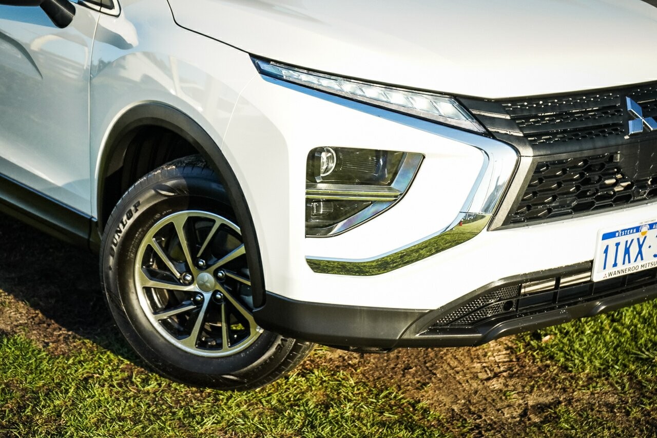 Mitsubishi Eclipse Cross image 2