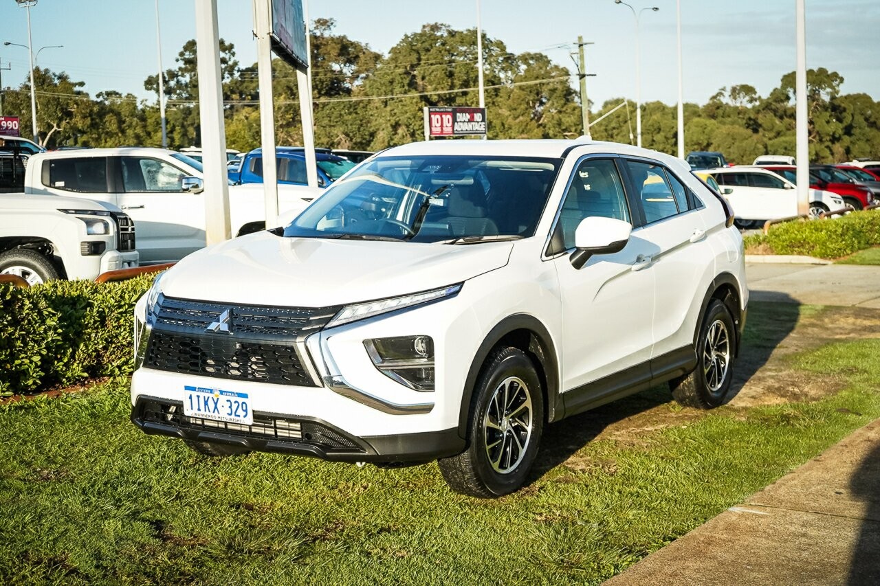 Mitsubishi Eclipse Cross image 4