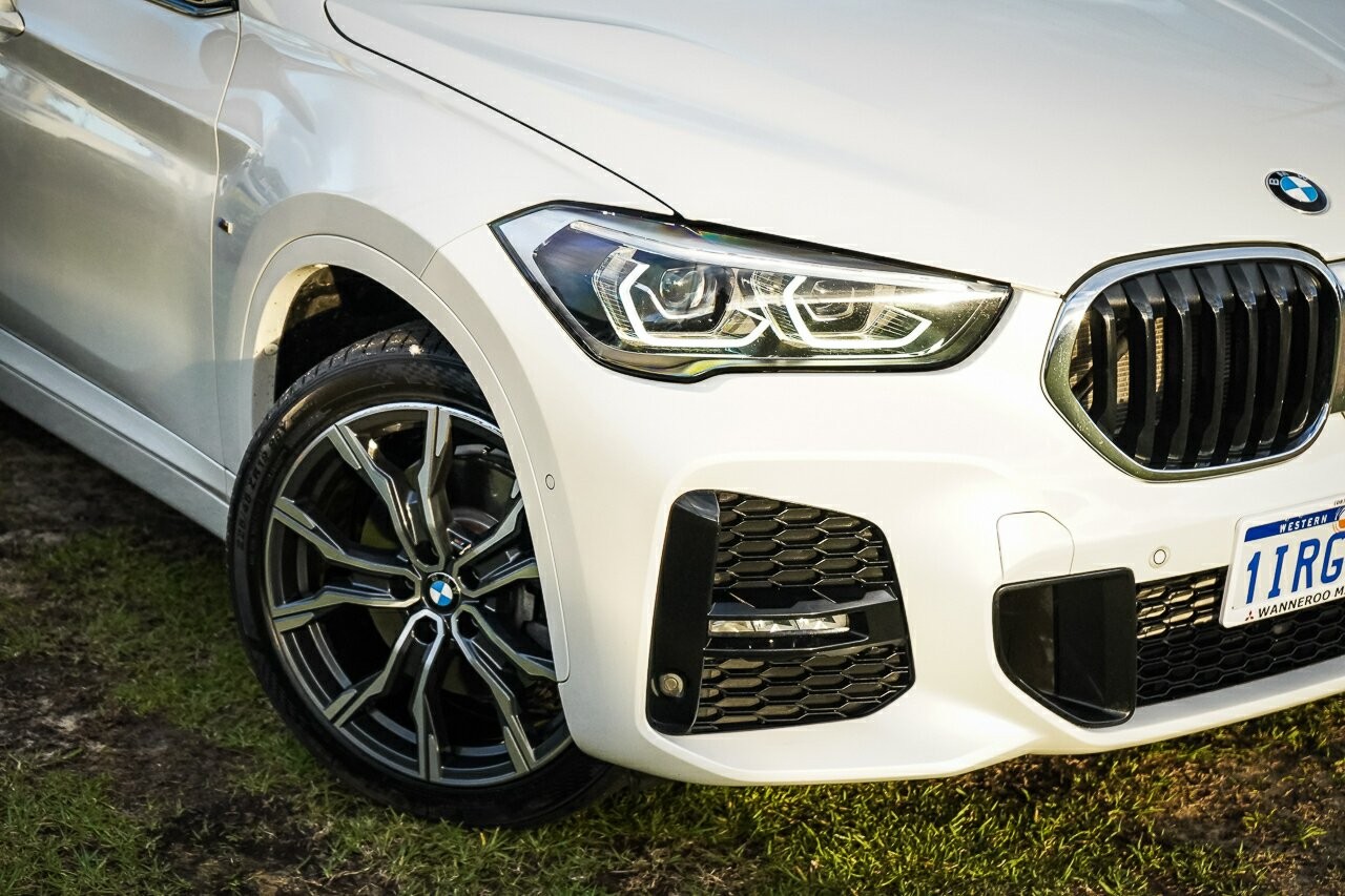 BMW X1 image 2