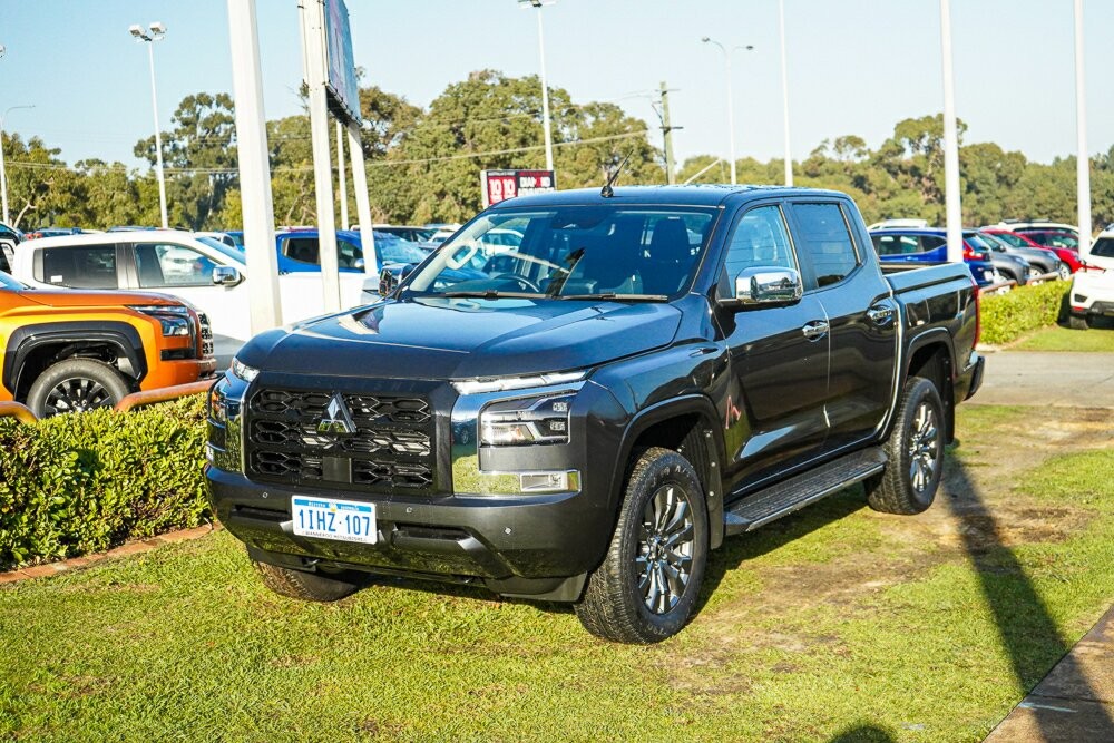 Mitsubishi Triton image 3