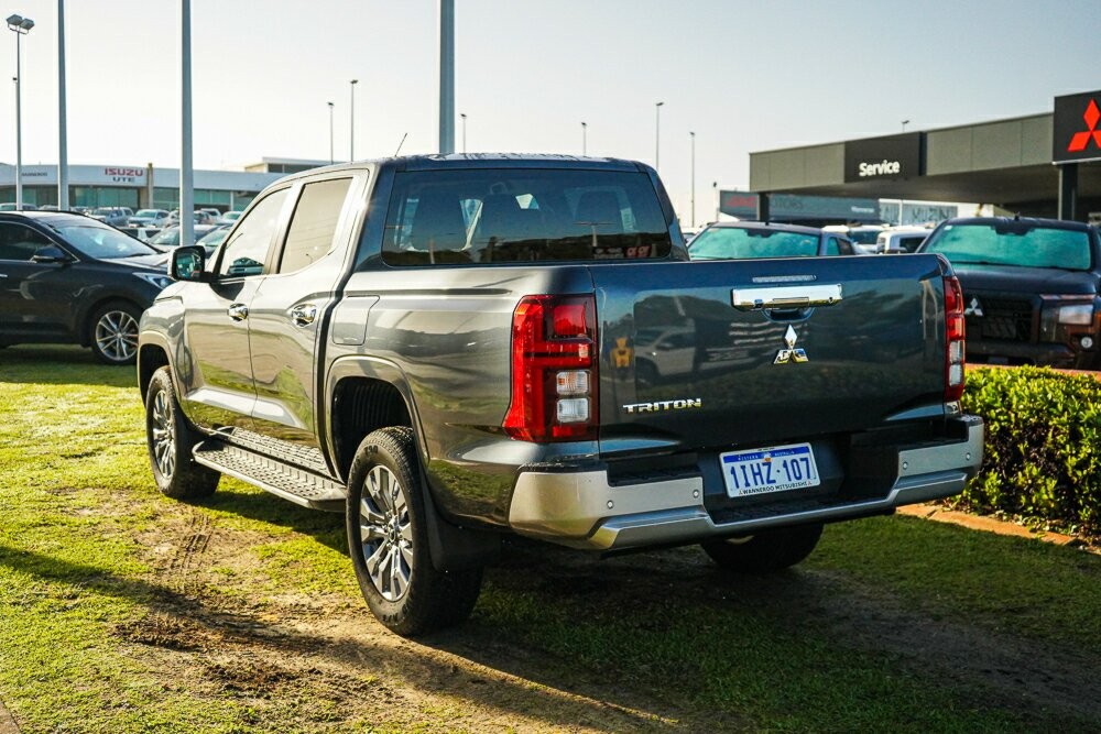 Mitsubishi Triton image 4