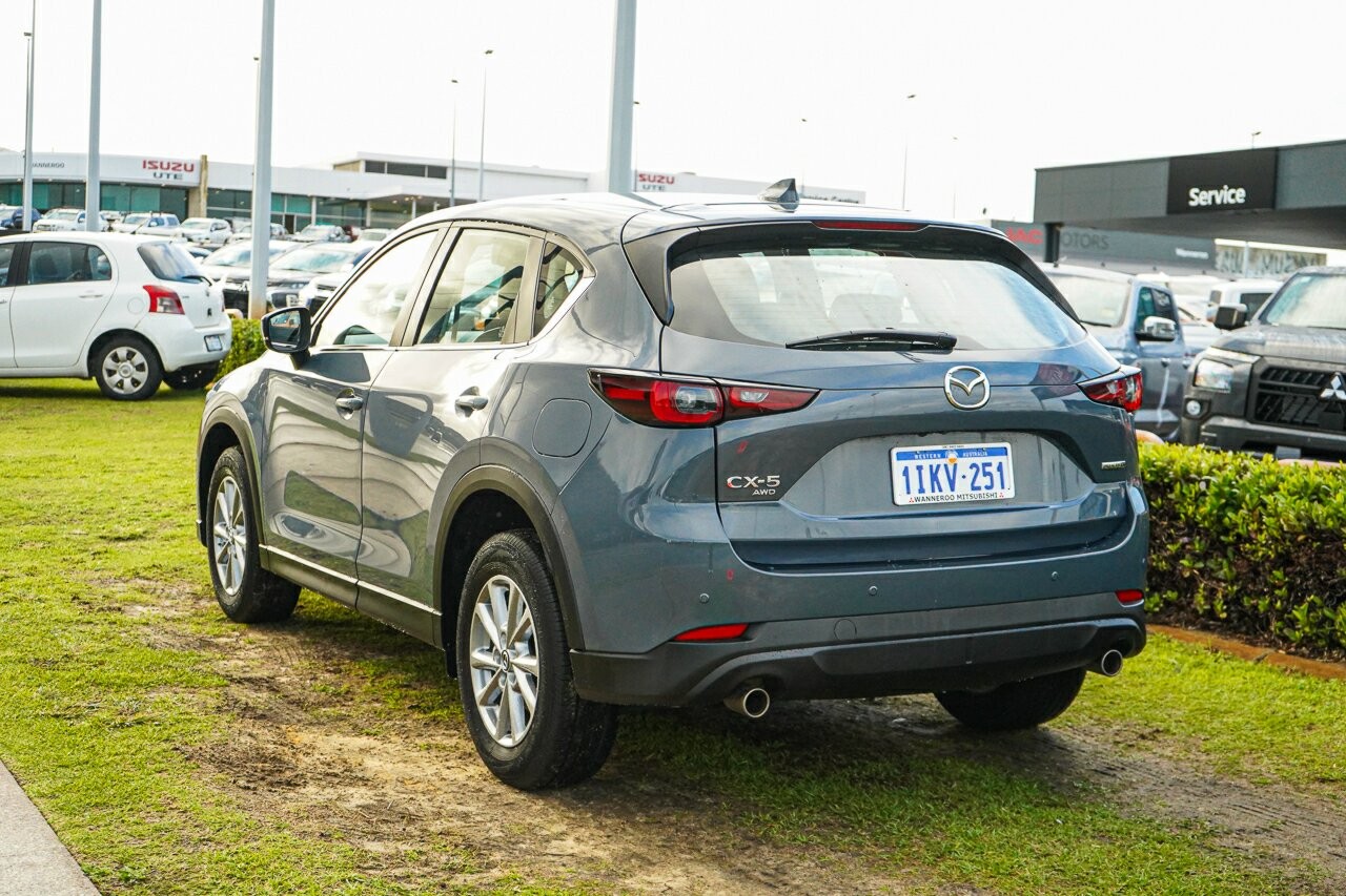 Mazda Cx-5 image 4