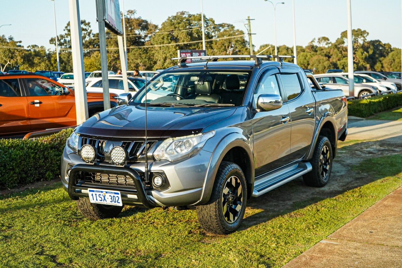 Mitsubishi Triton image 1