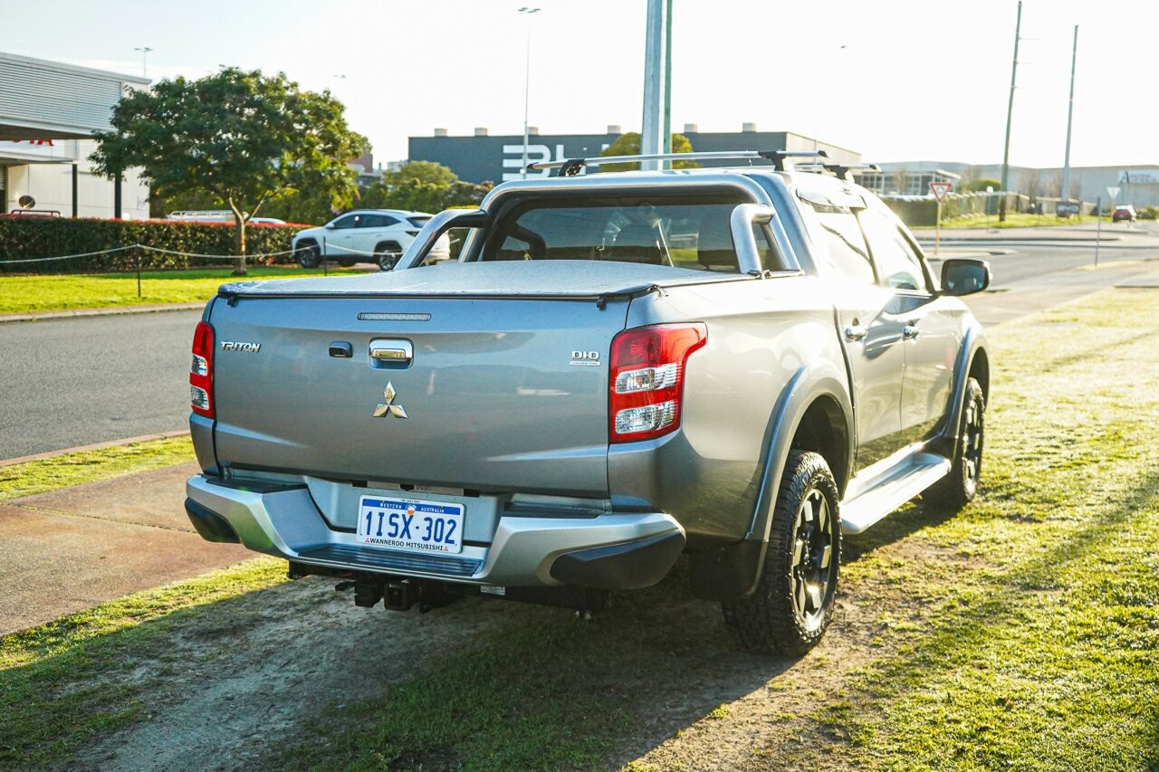 Mitsubishi Triton image 4