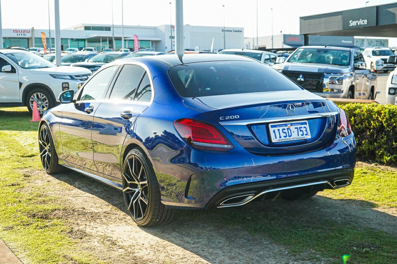 Mercedes Benz C-class image 4