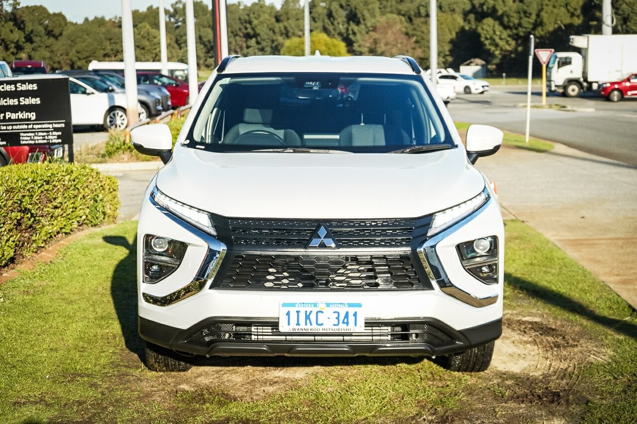 Mitsubishi Eclipse Cross image 3