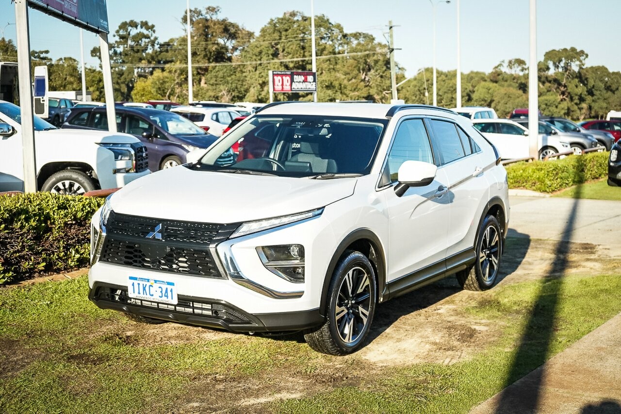 Mitsubishi Eclipse Cross image 4