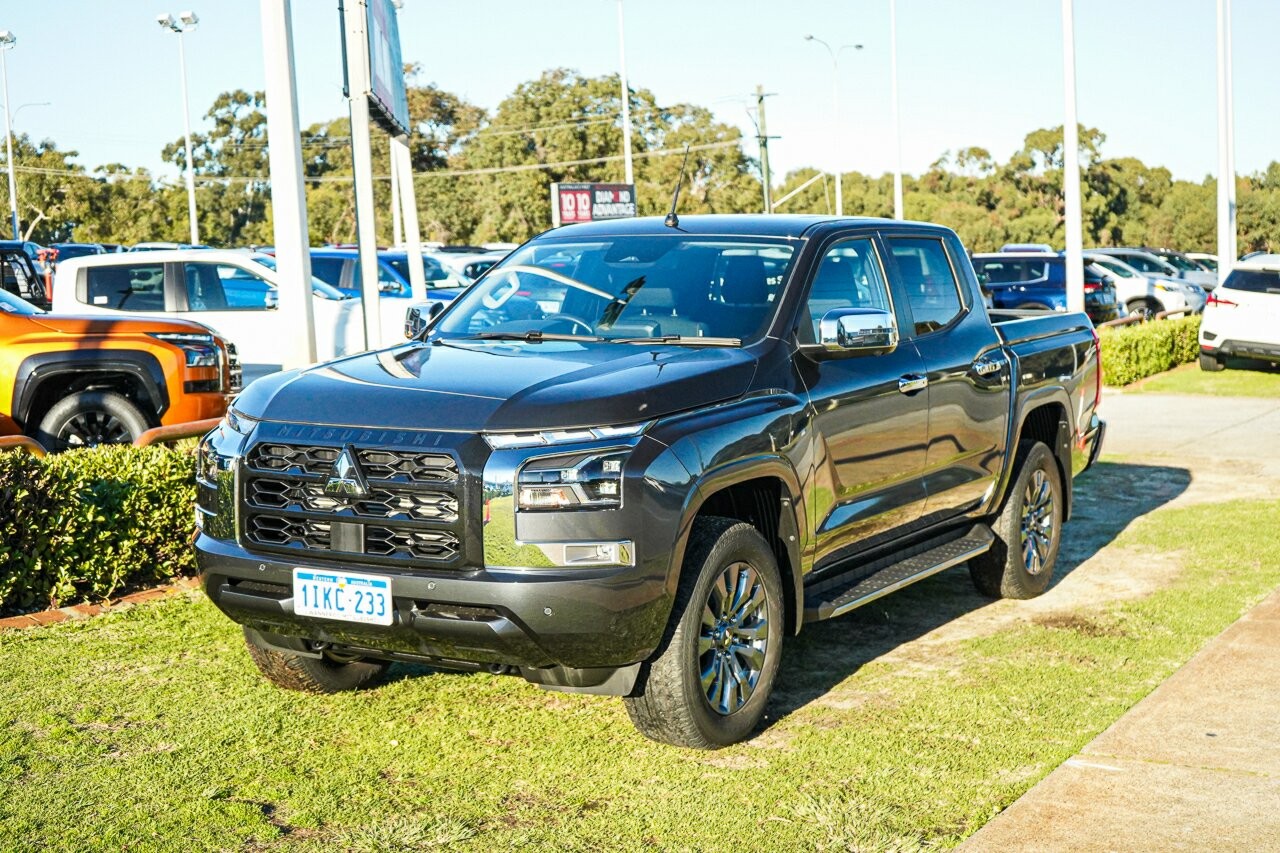 Mitsubishi Triton image 3