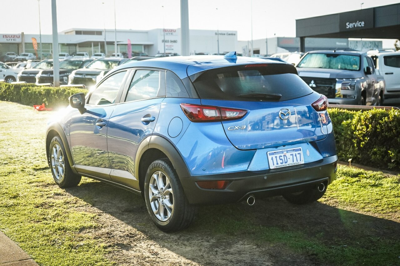 Mazda Cx-3 image 3
