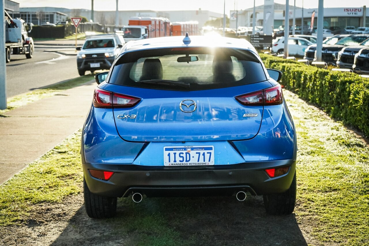 Mazda Cx-3 image 4