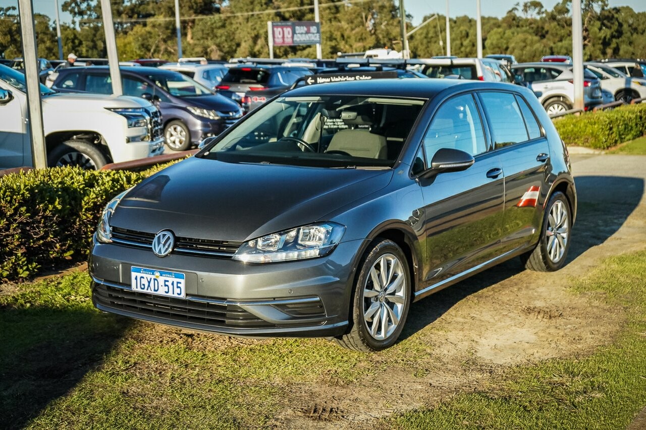 Volkswagen Golf image 2