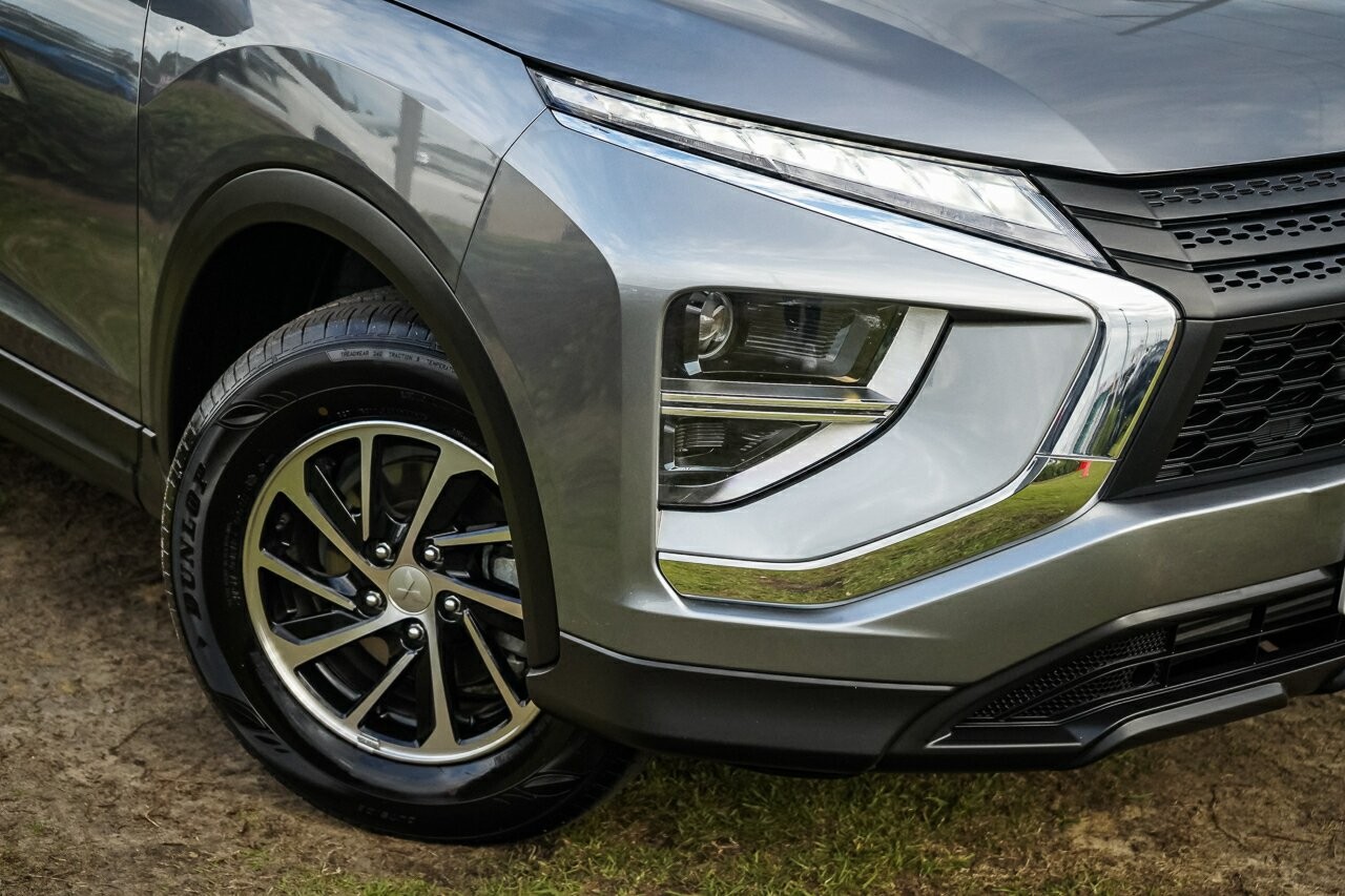 Mitsubishi Eclipse Cross image 2