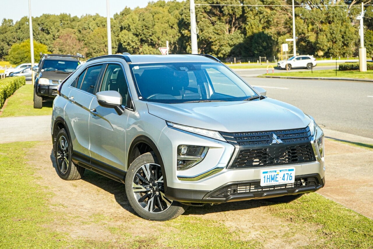 Mitsubishi Eclipse Cross image 1