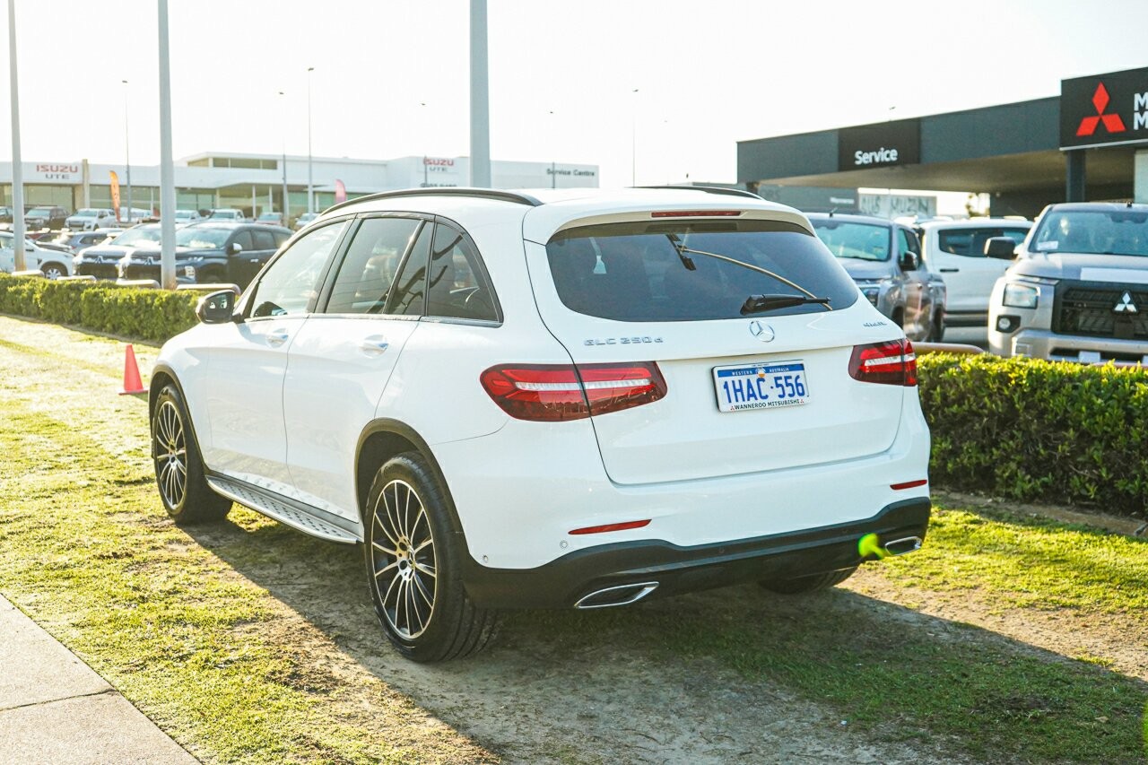 Mercedes Benz Glc-class image 2