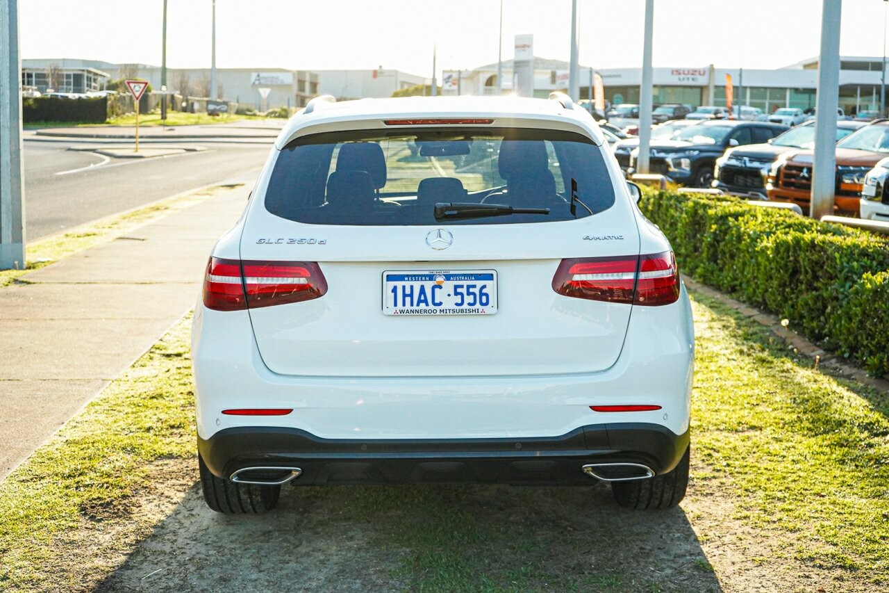 Mercedes Benz Glc-class image 3